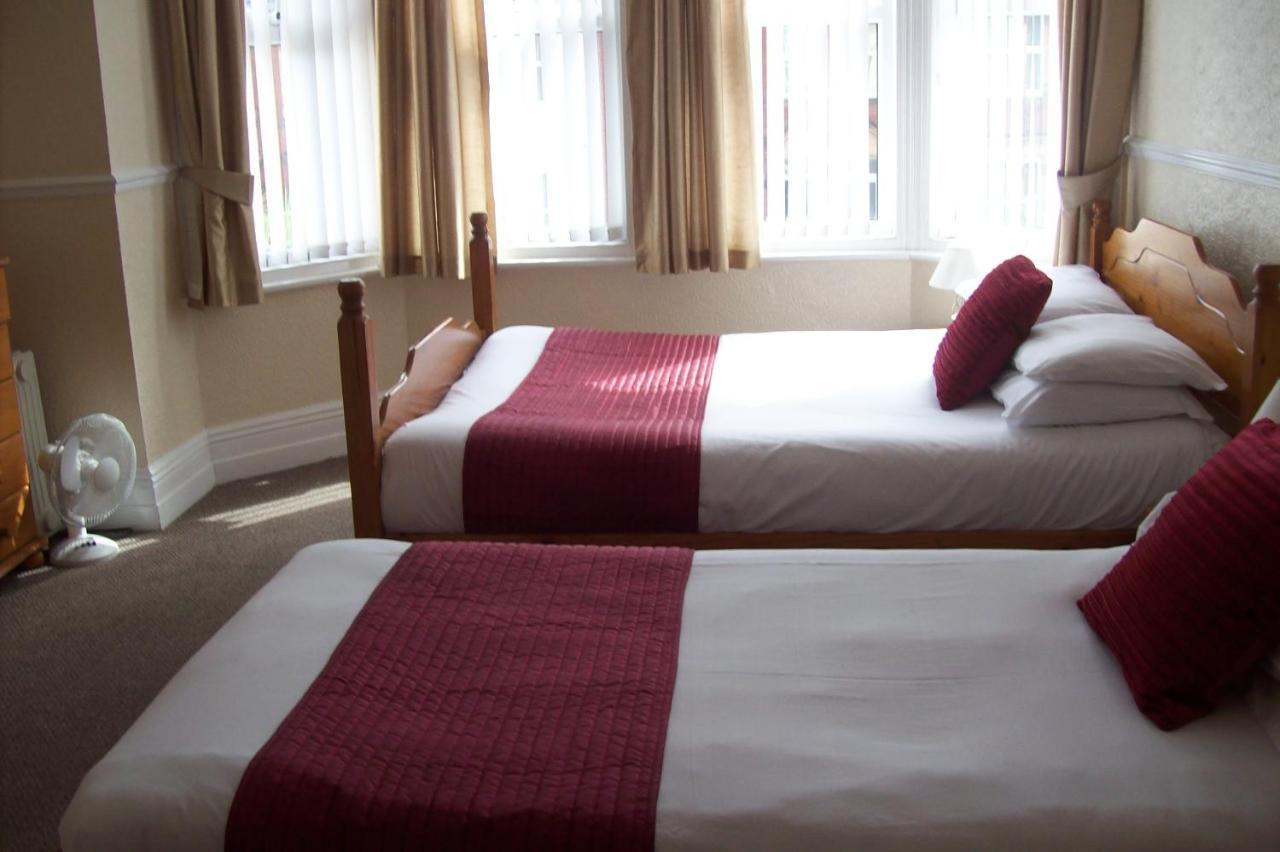 Avalon Guest Accommodation Great Yarmouth Exterior foto